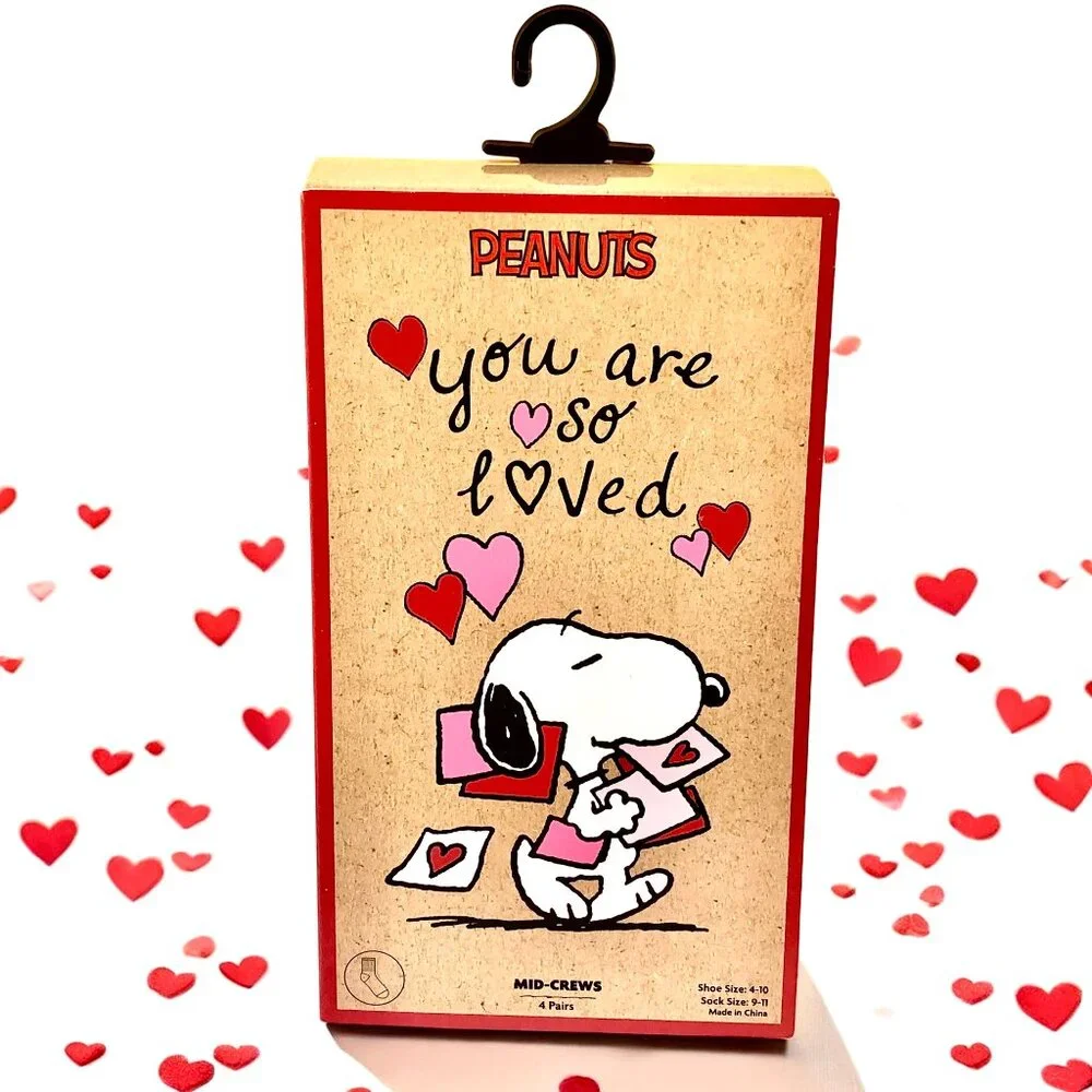 Peanuts Socks SPOOPY + Woodstock Mid Crew 4 Pairs 9 to 11 Gift Set Love
